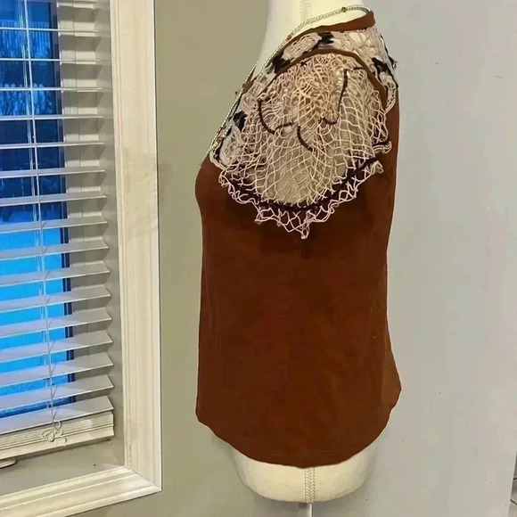 [XS]Anthropologie Flutter-Sleeve Top with Crochet  Lace Detailing - Picture 6 of 9